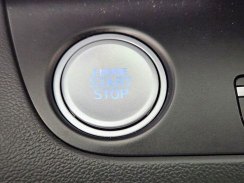 Used 2023 Hyundai Elantra SEL w/ Convenience Package FWD image 33