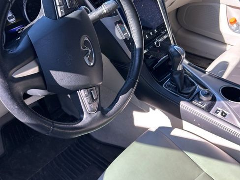 Used 2017 INFINITI Q50 Signature Edition w/ Cargo Package (L95) image 6