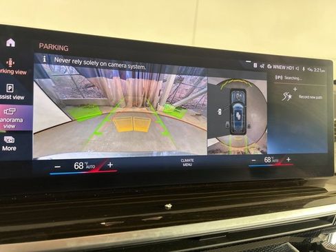 Used 2023 BMW X7 xDrive40i w/ Executive Package image 30