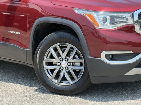 Used 2017 GMC Acadia SLT FWD image 3
