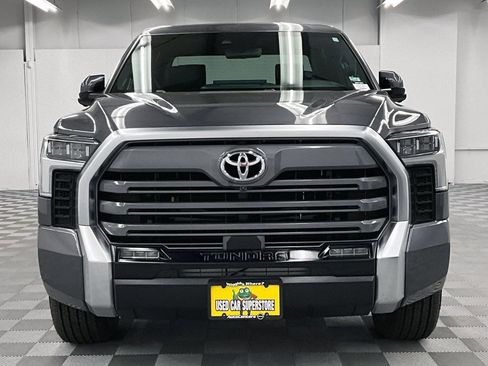Used 2025 Toyota Tundra Limited AWD/4WD image 4
