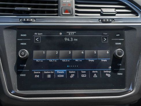 Used 2021 Volkswagen Tiguan SE R-Line w/ 3rd Row Seat Package AWD/4WD image 18