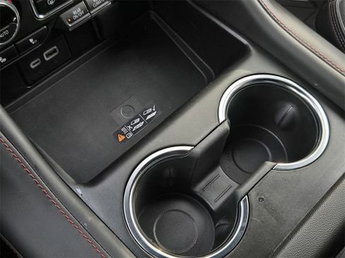 Used 2024 Chevrolet Suburban RST w/ Luxury Package image 23