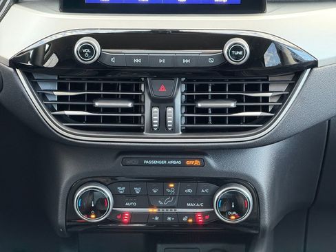 Used 2022 Ford Escape SEL w/ Technology Package image 28