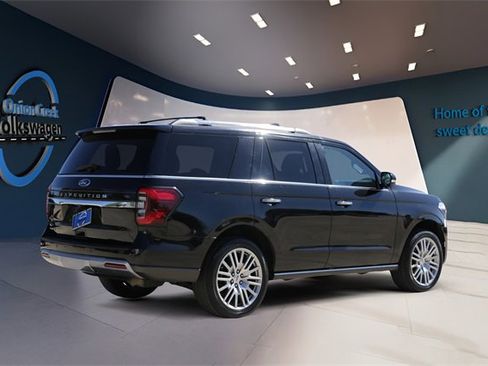 Used 2024 Ford Expedition Limited image 5