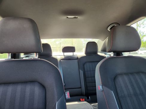 Used 2019 Volkswagen Jetta GLI image 19