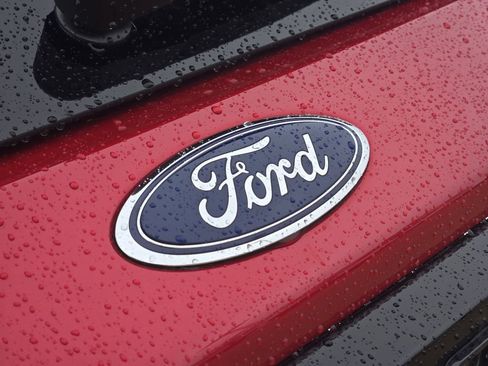 Used 2025 Ford Explorer ST w/ Sun And Sound Package image 11