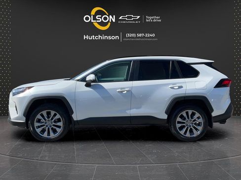 Used 2023 Toyota RAV4 XLE Premium AWD/4WD image 5