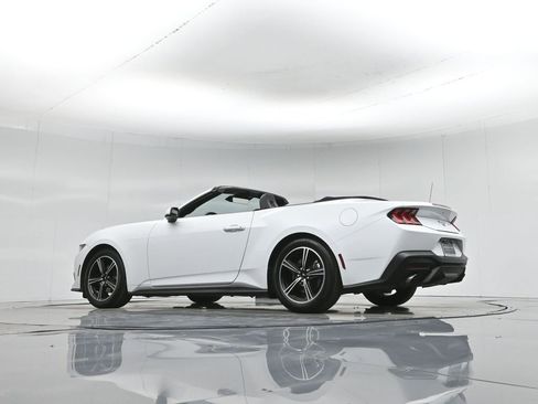 Used 2024 Ford Mustang Convertible image 51