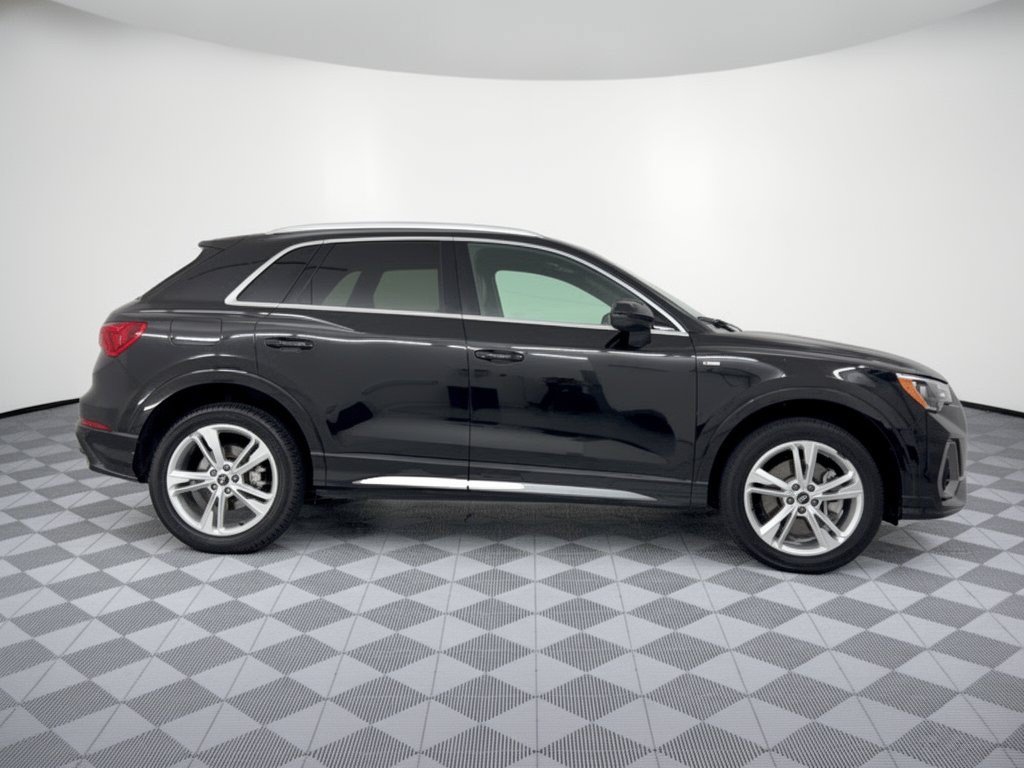 Used 2022 Audi Q3 2.0T Premium w/ Convenience Package AWD/4WD image 8