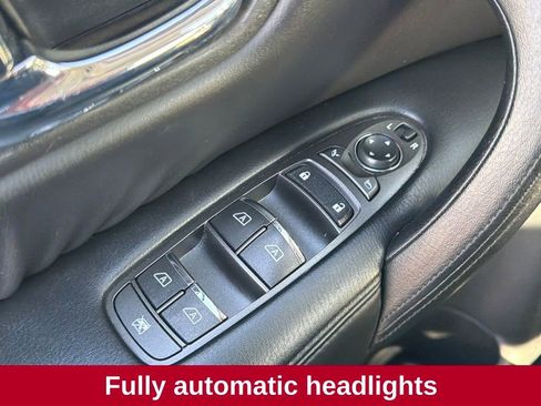 Used 2024 Nissan Armada SL image 14