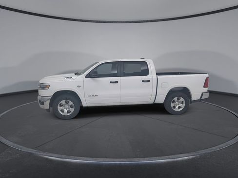 New 2026 RAM 1500 4x4 Crew Cab image 8