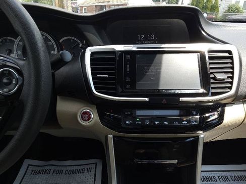 Used 2016 Honda Accord EX image 14