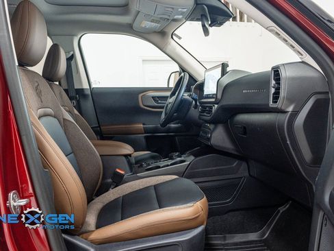 Used 2025 Ford Bronco Sport Outer Banks w/ Outer Banks Tech Package+ image 38