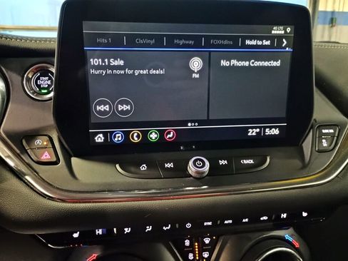 Used 2024 Chevrolet Blazer LT w/ Convenience Package image 11