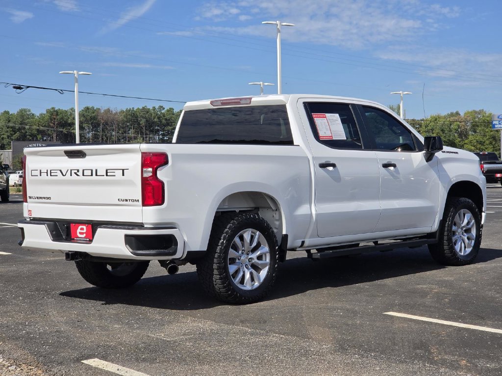 Used 2020 Chevrolet Silverado 1500 Custom w/ Custom Value Package RWD image 8