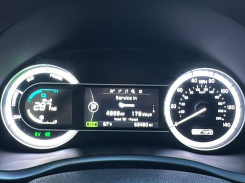 Used 2017 Kia Niro EX image 14