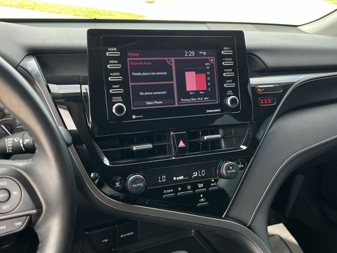 Used 2023 Toyota Camry SE w/ Convenience Package image 21