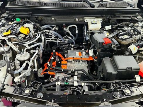 Used 2025 Cadillac Lyriq Luxury w/ LPO, Floor Liner Package RWD image 24