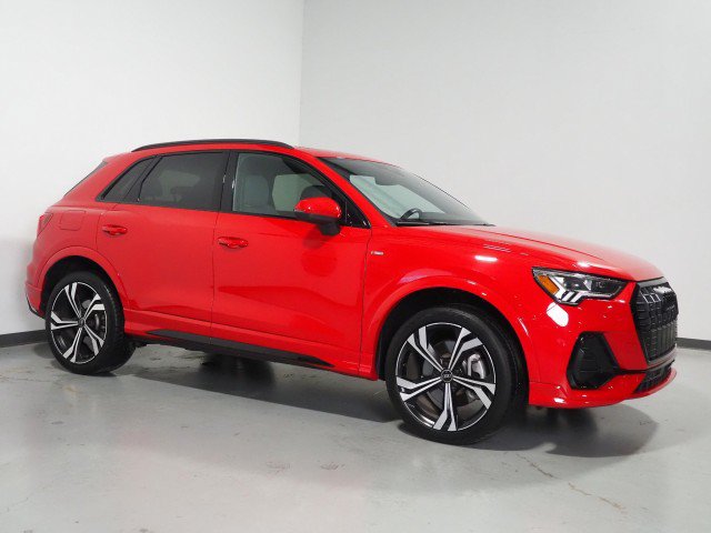 Used 2023 Audi Q3 quattro 2.0T Premium Plus w/ Premium Plus Package AWD/4WD image 1