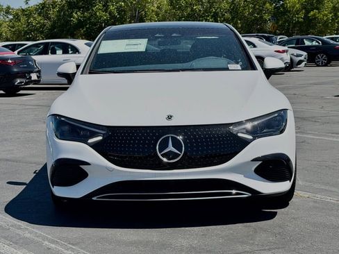 New 2025 Mercedes-Benz EQE 500 4MATIC Sedan image 5