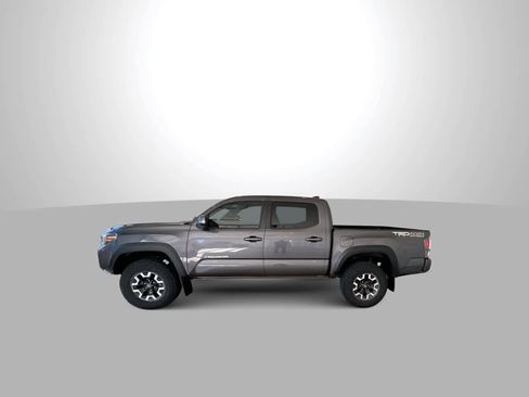 Used 2020 Toyota Tacoma TRD Off-Road w/ Technology Package AWD/4WD image 5
