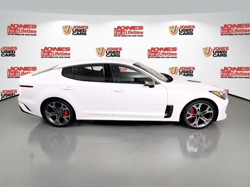 Used 2021 Kia Stinger GT image 16