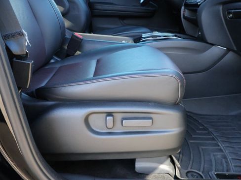 Certified 2021 Honda Ridgeline Black Edition image 10