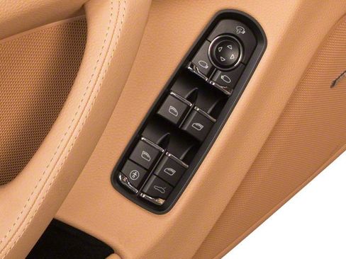 Used 2013 Porsche Panamera RWD image 17