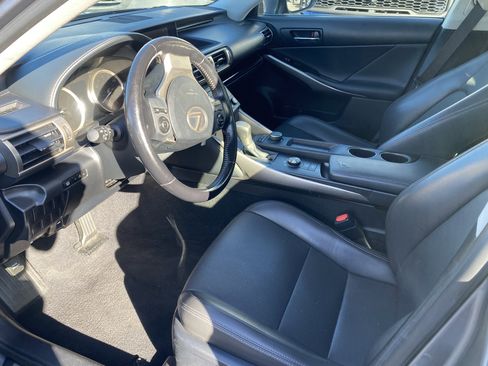 Used 2016 Lexus IS 200t image 8