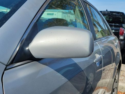 Used 2009 Toyota Camry LE image 5