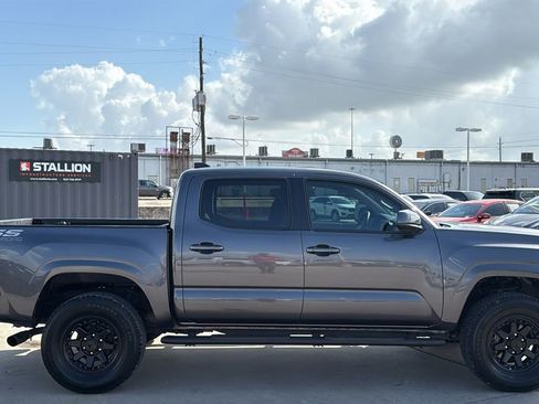 Used 2023 Toyota Tacoma SR w/ SR Convenience Package image 6