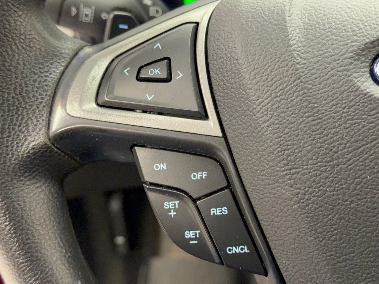 Used 2020 Ford Fusion SE AWD/4WD image 18