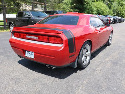 Used 2012 Dodge Challenger R/T Plus RWD image 7