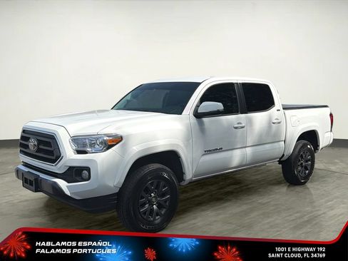 Used 2023 Toyota Tacoma SR5 w/ Technology Package RWD image 2