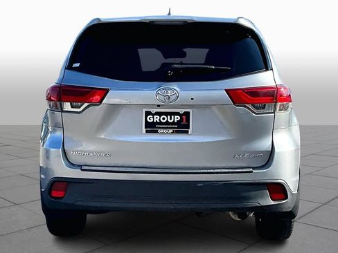 Used 2018 Toyota Highlander XLE w/ Protection Package #3 image 5