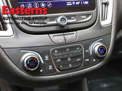 Used 2024 Chevrolet Malibu LT image 19