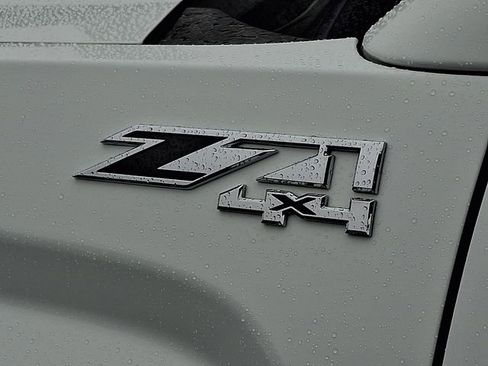 Used 2016 GMC Sierra 2500 SLE w/ SLE Preferred Package image 35