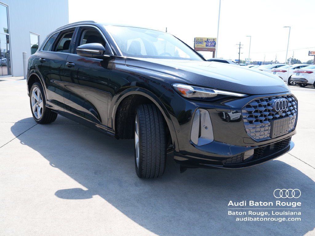 Used 2025 Audi Q5 Premium Plus w/ Premium Plus AWD/4WD image 7