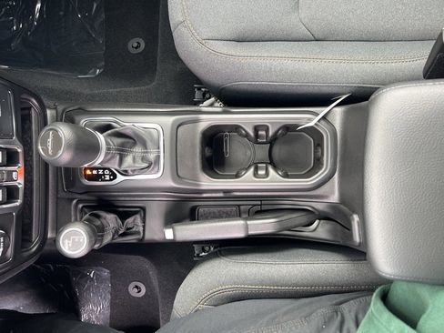 New 2026 Jeep Gladiator Sport image 32