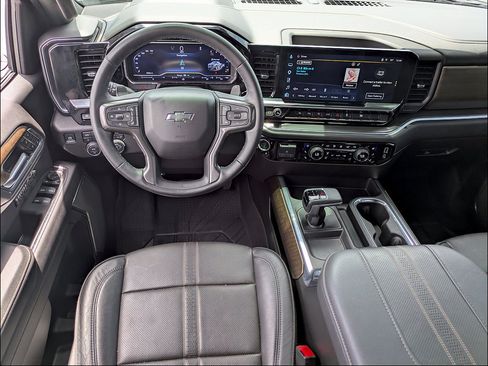 Used 2025 Chevrolet Silverado 1500 High Country w/ Midnight Edition AWD/4WD image 22