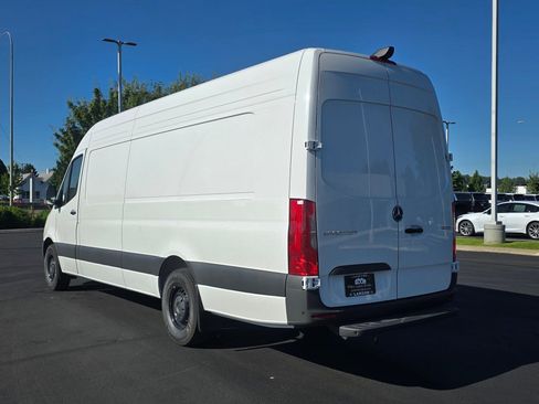 New 2026 Mercedes-Benz Sprinter 2500 image 4
