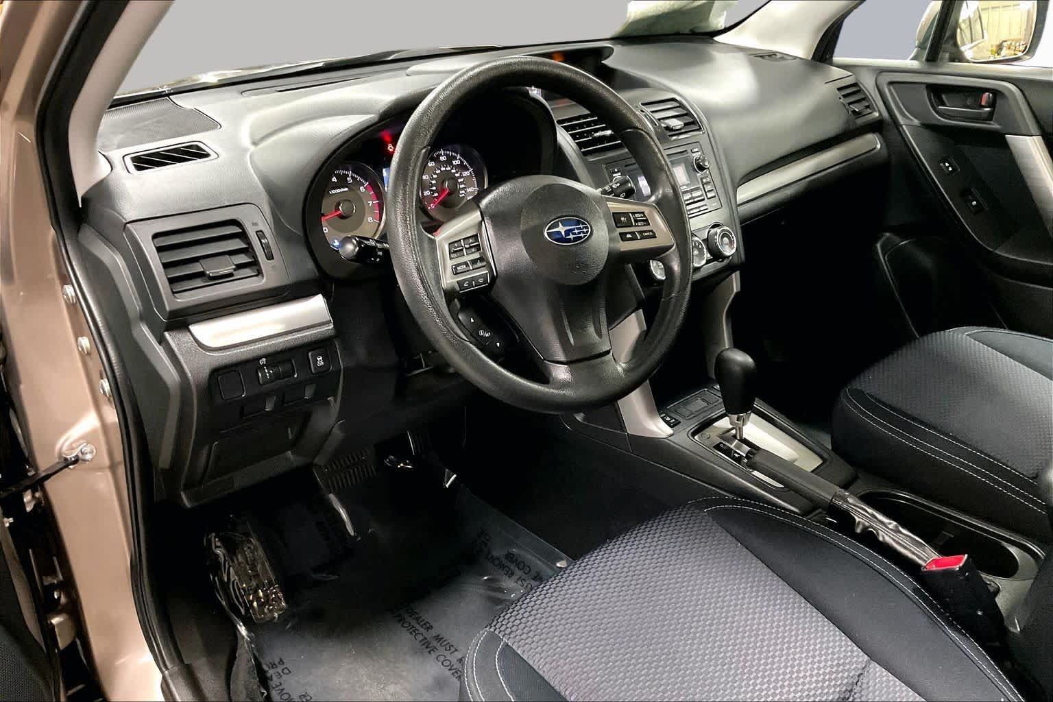 Used 2015 Subaru Forester 2.5i Premium AWD/4WD image 17