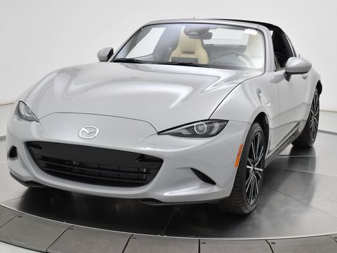 New 2026 MAZDA MX-5 Miata RF Grand Touring w/ Weather Package RWD image 15