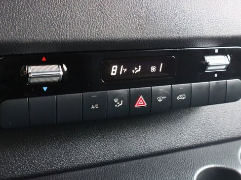 Used 2019 Mercedes-Benz Sprinter 144 image 13