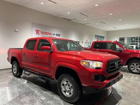 Used 2023 Toyota Tacoma SR image 1