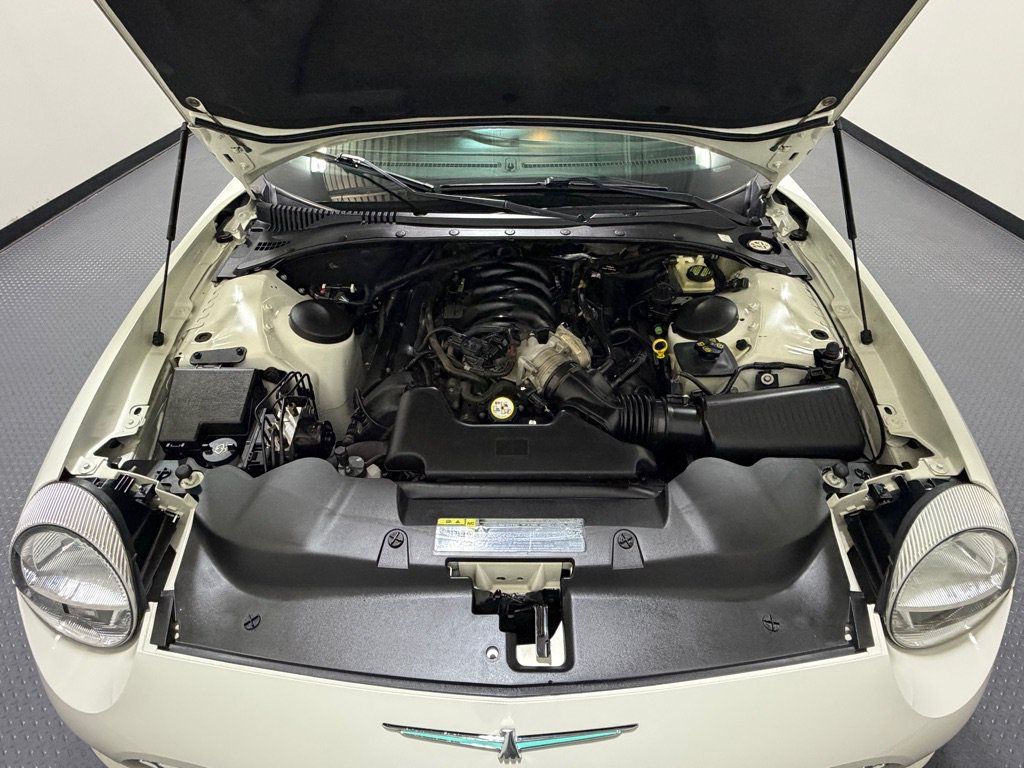 Used 2003 Ford Thunderbird RWD image 14