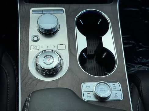 Used 2025 Genesis GV80 2.5T Advanced image 21