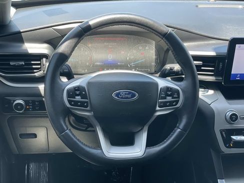 Certified 2023 Ford Explorer XLT w/ Equipment Group 202A RWD image 8