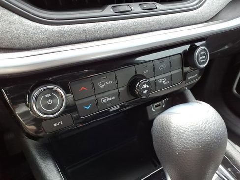 Used 2023 Jeep Compass Sport AWD/4WD image 24